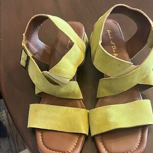 Elegant Yellow Strappy Sandals